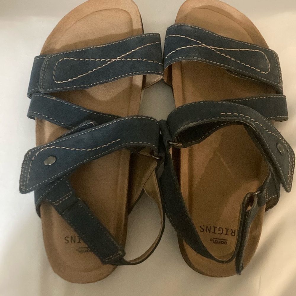 Leather earth origin Velcro sandals